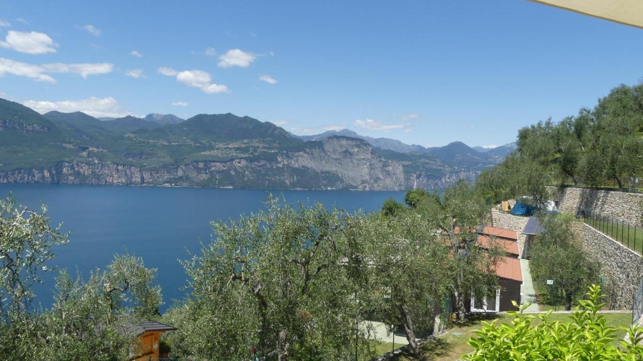 Agricampeggio Relax Maxicaravan Castelletto Di Brenzone Eksteriør billede